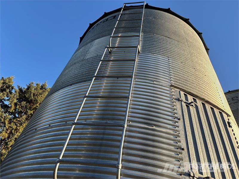  Westeel Roscoe +/- 2100 bu 6 Ring Hopper Grain Bin وحدات / آلات معالجة المحاصيل وتخزينها - أخرى