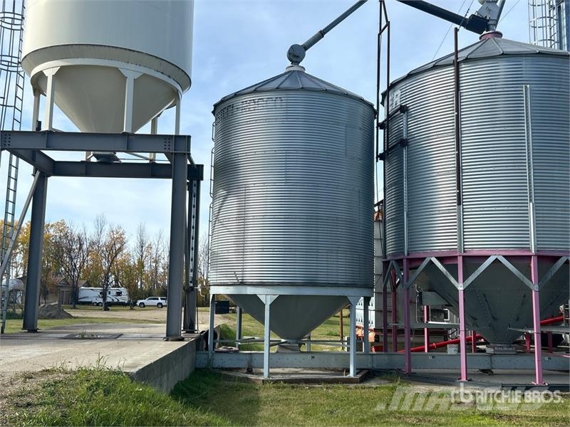 Westeel-Rostco +/- 2200 bu 6 Ring Hopper Grain Bin Stockage, conditionnement - Autres