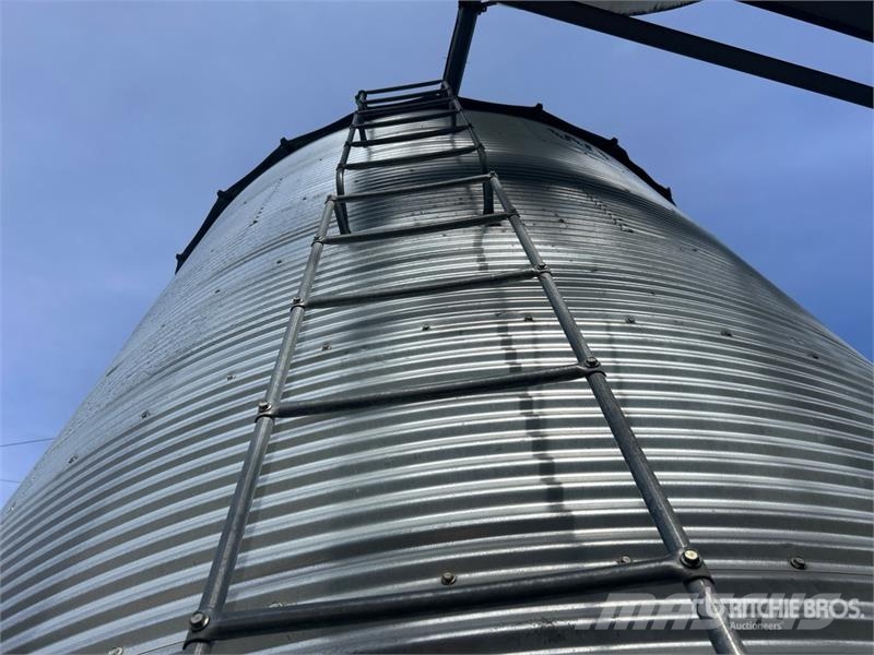 Westeel-Rostco +/- 2200 bu 6 Ring Hopper Grain Bin Stockage, conditionnement - Autres