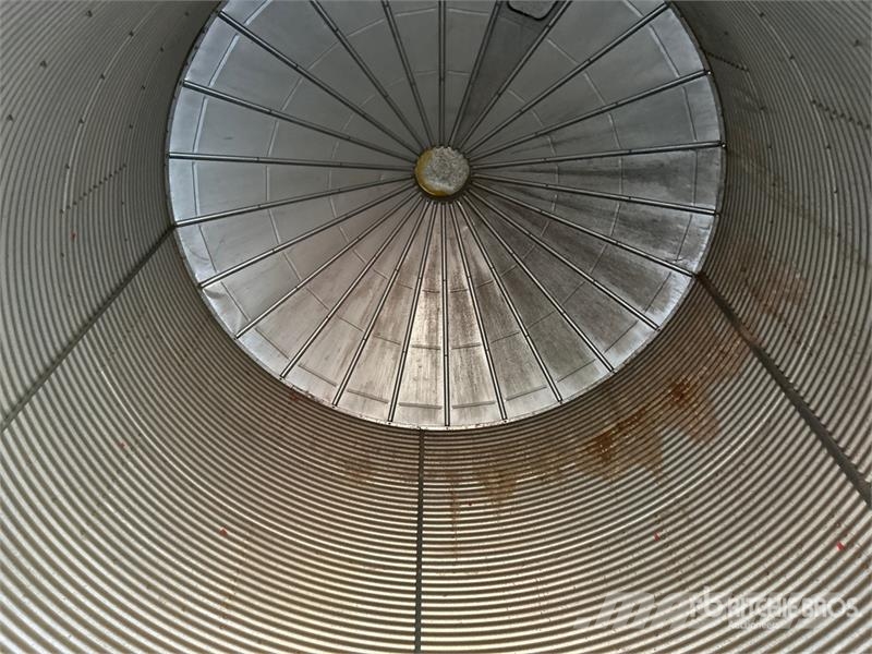  Westeel-Rostco +/- 2550 bu 8 Ring Grain Bin Unidades/máquinas de processamento e armazenamento de culturas - Outros