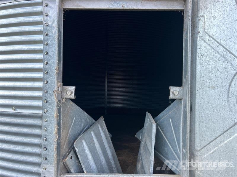 Westeel-Rostco +/- 5200 bu 8 Ring Grain Bin Termény feldolgozó/tároló berendezések - Egyebek