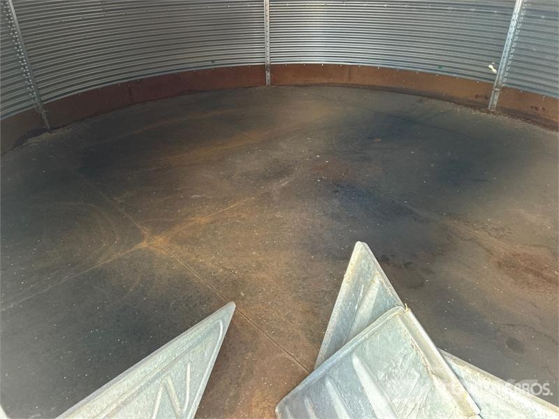 Westeel-Rostco +/- 5200 bu 8 Ring Grain Bin Unidades/máquinas de processamento e armazenamento de culturas - Outros