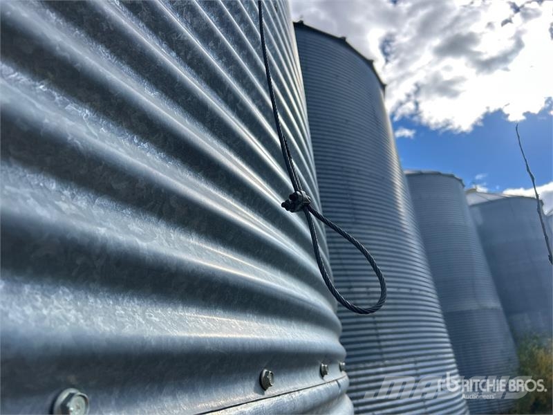 Westeel-Rostco +/- 5200 bu 8 Ring Grain Bin Unidades/máquinas de processamento e armazenamento de culturas - Outros