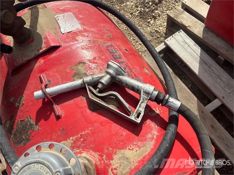 Westeel Steel Fuel Tank Kraftstoff- und Zusatzstoffbehälter