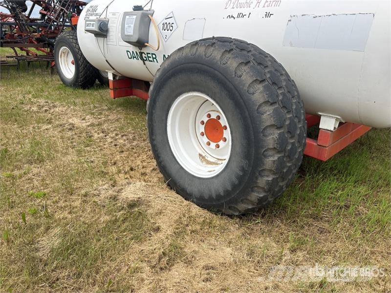 Western 2000 gal NH3 Tank Farm machinery