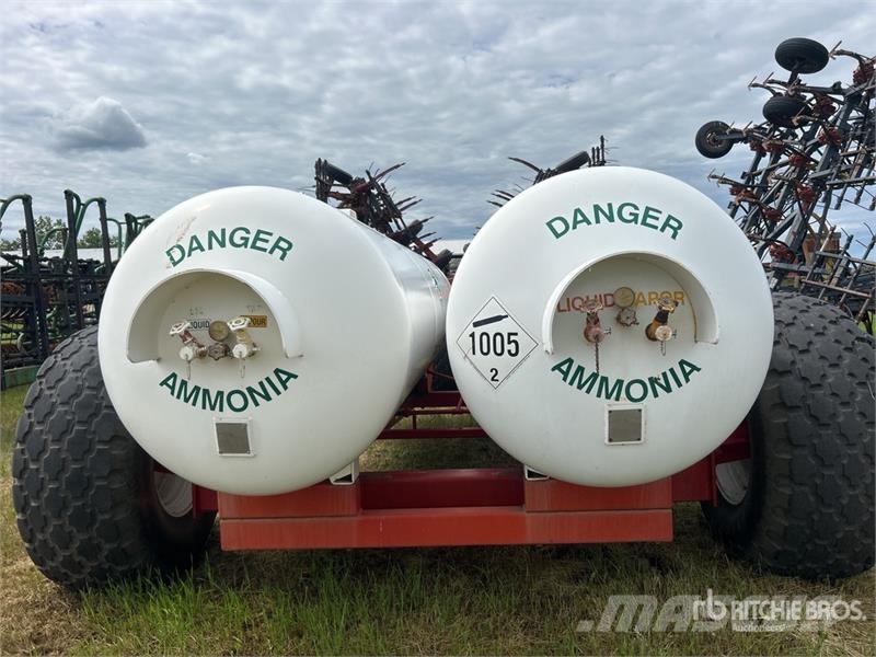 Western 2000 gal NH3 Tank Farm machinery