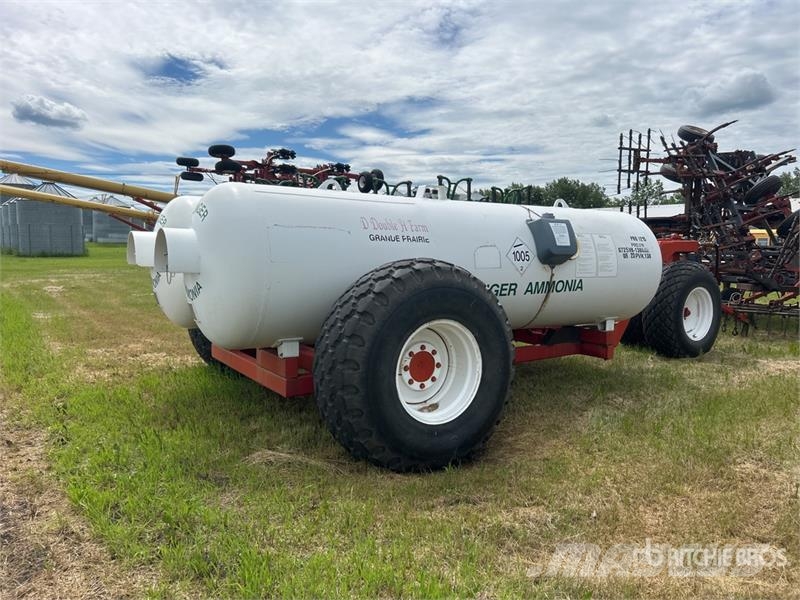 Western 2000 gal NH3 Tank Farm machinery