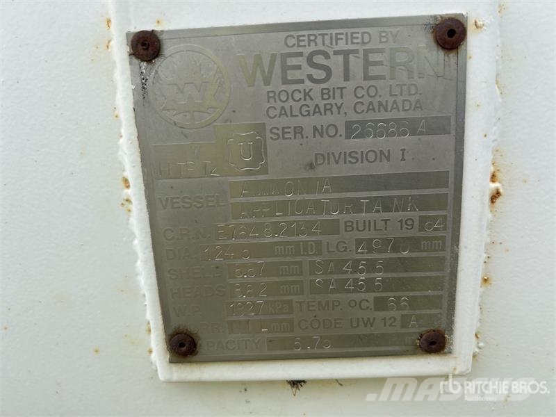 Western 2000 gal NH3 Tank Farm machinery