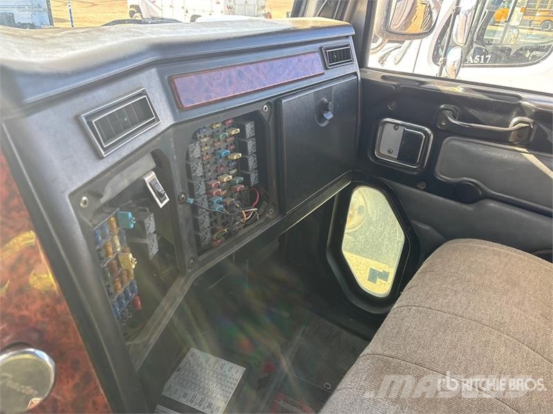 Western Star 1800 40 ton Straight Boom on Western Star 4900SA 1 شاحنات الرافعات