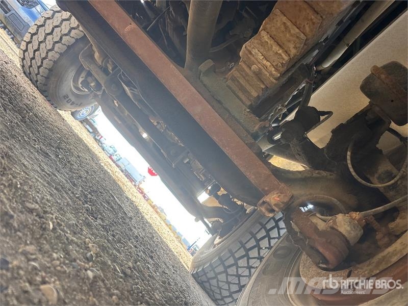 Western Star 1800 40 ton Straight Boom on Western Star 4900SA 1 شاحنات الرافعات