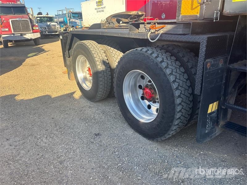 Western Star 3577S 35 ton Straight Boom on Western Star 4900 8x Lastbil med kran