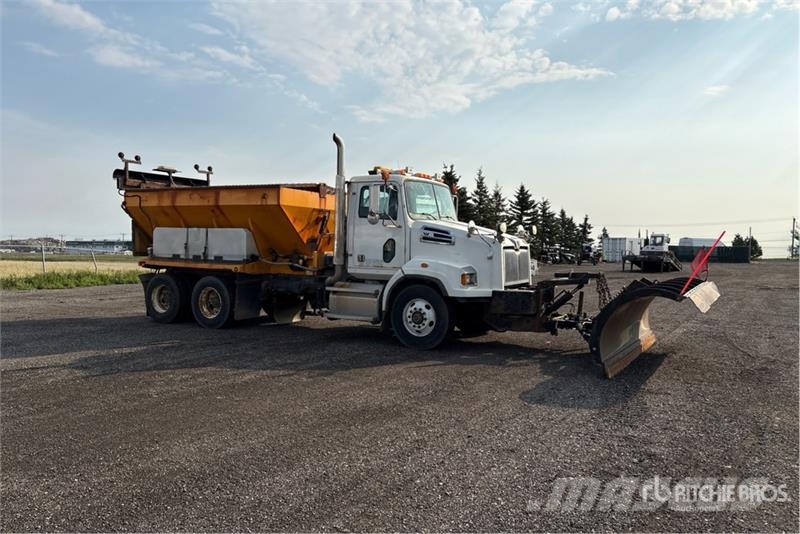 Western Star 4700 6x4 Snow Plow Truck مركبات الأغراض العامة