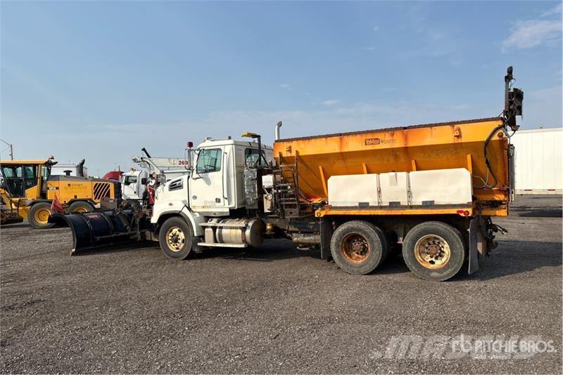 Western Star 4700 6x4 Snow Plow Truck مركبات الأغراض العامة