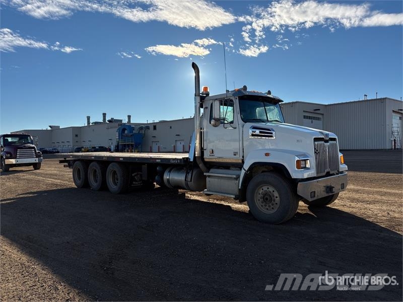 Western Star 4700 Rollback Truck Bergungsfahrzeuge