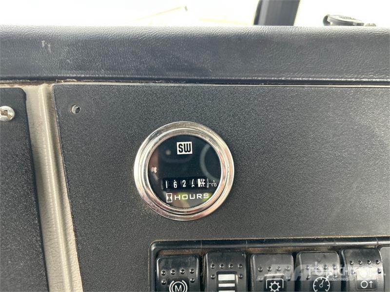 Western Star 4700 SF 6x4 T/A Day Cab Truck Tractor Седельные тягачи