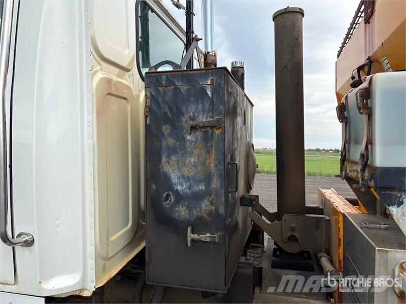 Western Star 4700SB 6x4 Snow Plow Truck مركبات الأغراض العامة