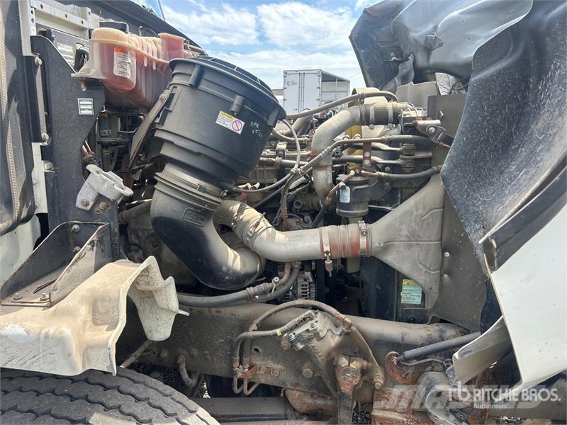 Western Star 4700SB 6x4 Snow Plow Truck مركبات الأغراض العامة