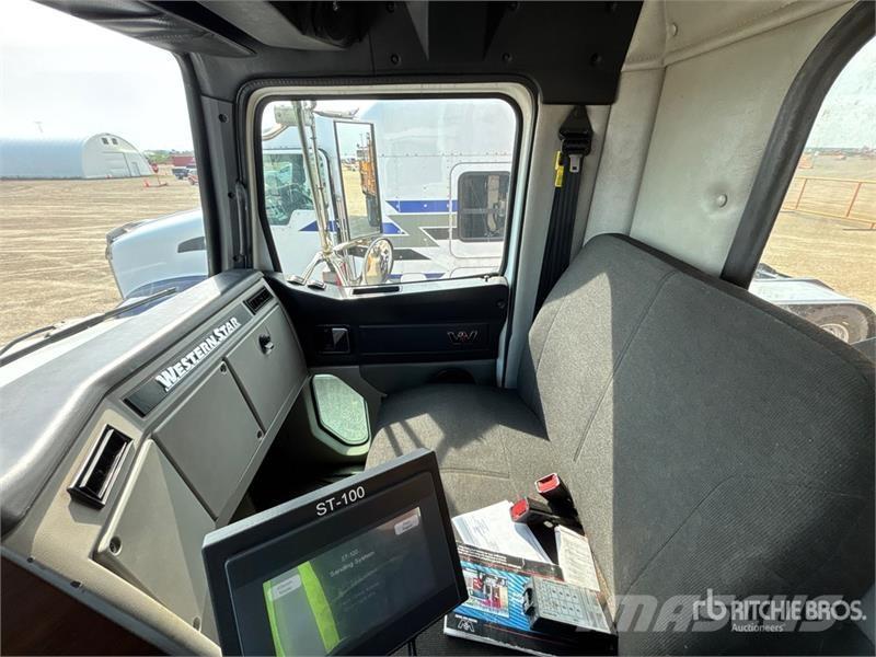 Western Star 4700SB 6x4 Snow Plow Truck مركبات الأغراض العامة