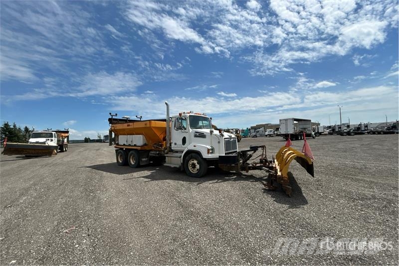Western Star 4700SB 6x4 Snow Plow Truck مركبات الأغراض العامة