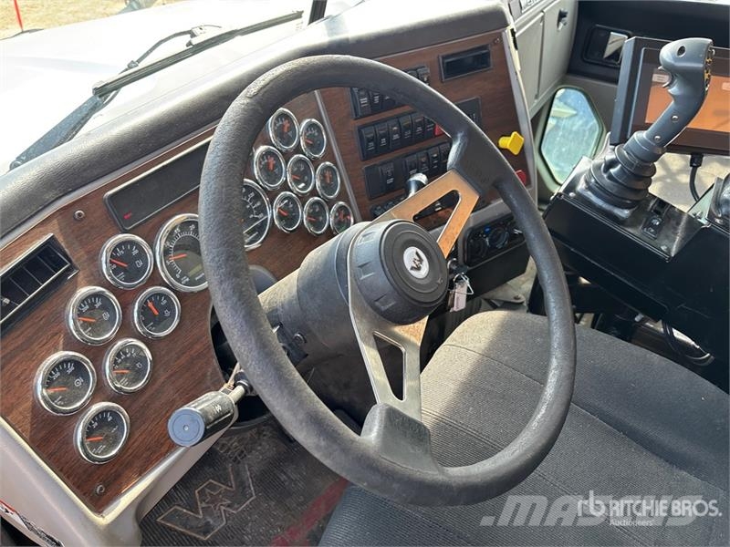 Western Star 4700SB 6x4 Snow Plow Truck مركبات الأغراض العامة