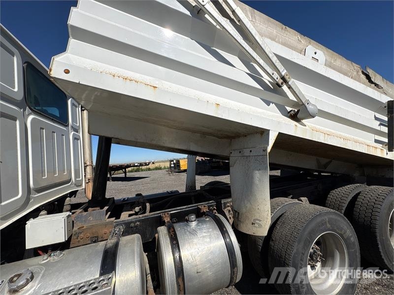Western Star 4700SB 6x4 T/A Dump Truck Kipper