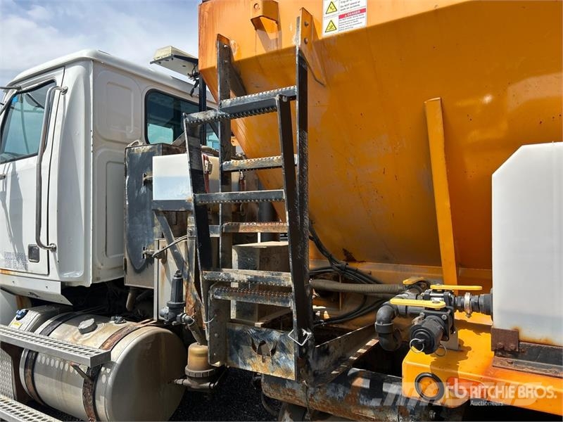 Western Star 4700SB 6x4 Snow Plow Truck مركبات الأغراض العامة