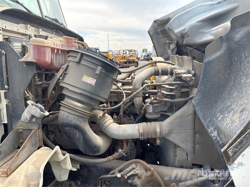 Western Star 4700SB 6x4 Snow Plow Truck مركبات الأغراض العامة