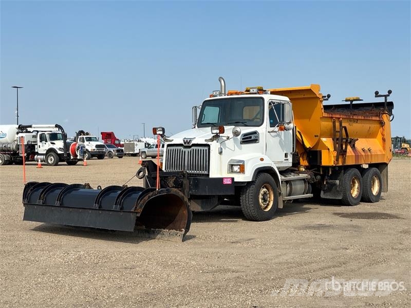 Western Star 4700SB 6x4 Snow Plow Truck مركبات الأغراض العامة