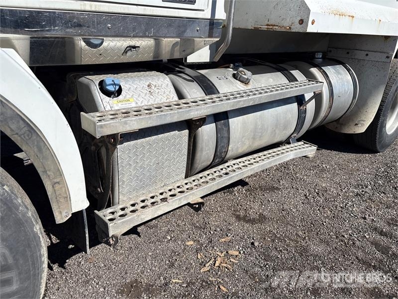 Western Star 4700SB 6x4 T/A Dump Truck Kipper