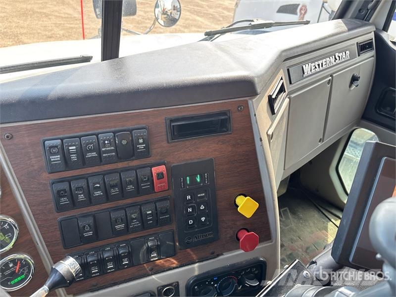 Western Star 4700SB 6x4 Snow Plow Truck مركبات الأغراض العامة