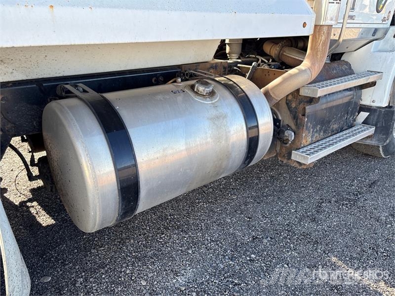 Western Star 4700SB 6x4 T/A Dump Truck Kipper