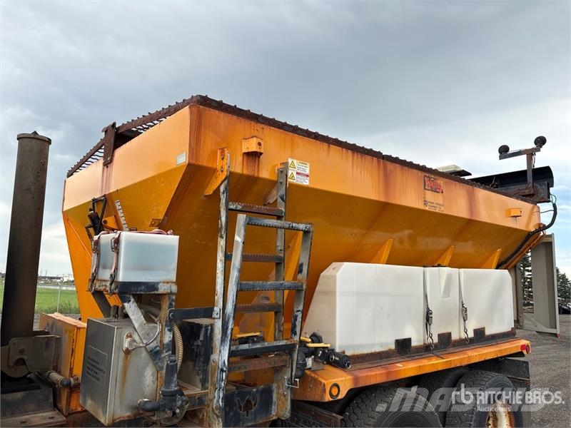 Western Star 4700SB 6x4 Snow Plow Truck مركبات الأغراض العامة