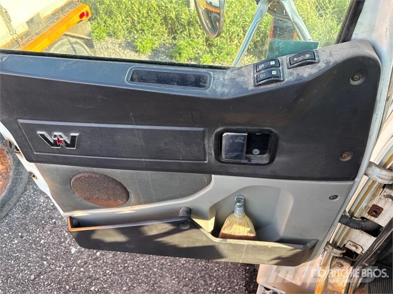 Western Star 4700SF 6x4 Spreader Truck (Inoperable) مركبات الأغراض العامة