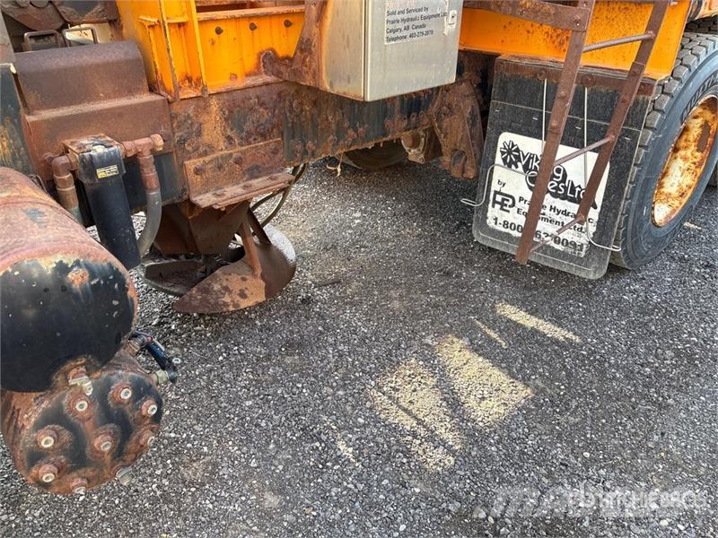 Western Star 4700SF 6x4 Spreader Truck (Inoperable) مركبات الأغراض العامة