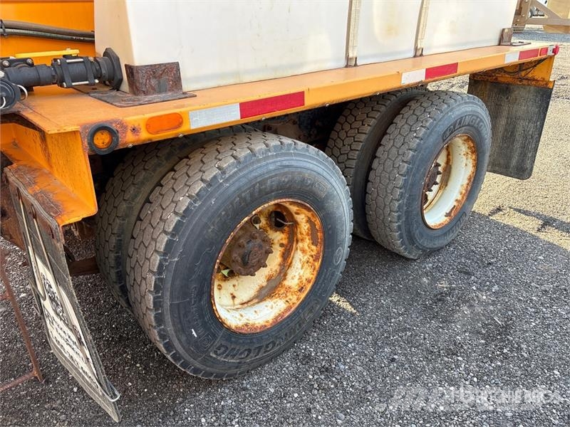 Western Star 4700SF 6x4 Spreader Truck (Inoperable) مركبات الأغراض العامة