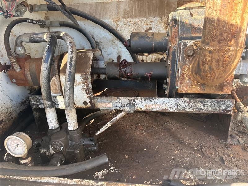 Western Star 4900 105 bbl 6x4 T/A Tanker Truck Cisterna