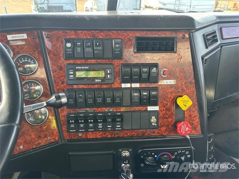 Western Star 4900 105 bbl 6x4 T/A Tanker Truck Cisterna
