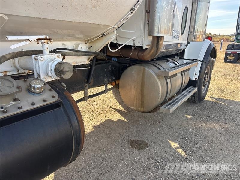 Western Star 4900 105 bbl 6x4 T/A Tanker Truck Cisterna