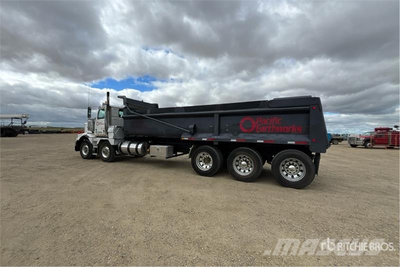 Western Star 4900 10x6 Tri/A Dump Truck ダンプ