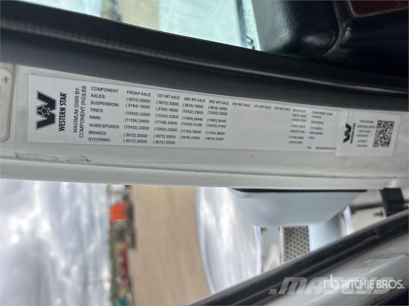 Western Star 4900 10x6 Tri/A Dump Truck ダンプ