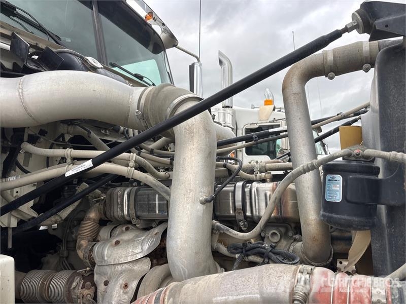 Western Star 4900 10x6 Tri/A Dump Truck ダンプ