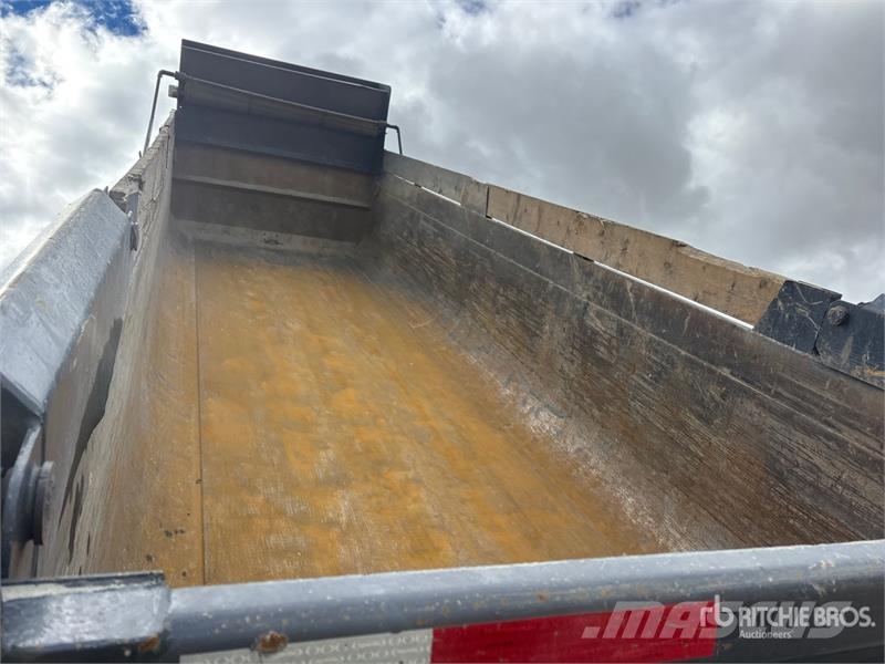 Western Star 4900 10x6 Tri/A Dump Truck ダンプ