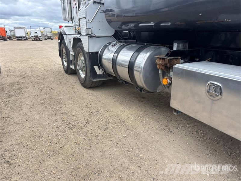 Western Star 4900 10x6 Tri/A Dump Truck ダンプ