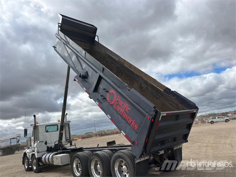 Western Star 4900 10x6 Tri/A Dump Truck ダンプ