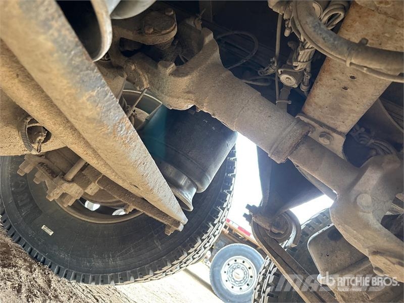 Western Star 4900 22240 L 8x6 Tanker Truck شاحنات ذات صهاريج