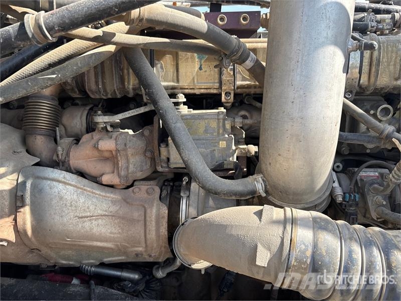Western Star 4900 22240 L 8x6 Tanker Truck شاحنات ذات صهاريج