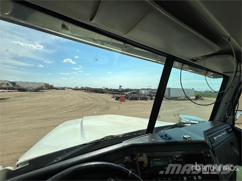 Western Star 4900 22240 L 8x6 Tanker Truck شاحنات ذات صهاريج
