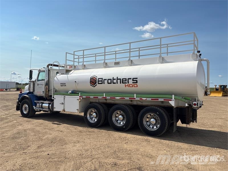 Western Star 4900 22240 L 8x6 Tanker Truck شاحنات ذات صهاريج
