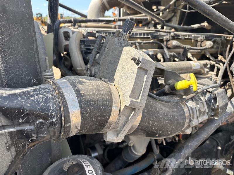 Western Star 4900 22240 L 8x6 Tanker Truck شاحنات ذات صهاريج