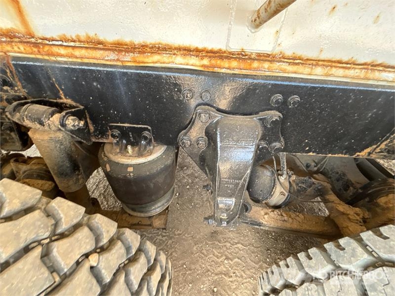 Western Star 4900 22240 L 8x6 Tanker Truck شاحنات ذات صهاريج